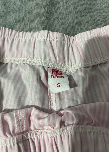 Pembe Pamuklu Rahat Kesim Mini Şort - Görsel 5