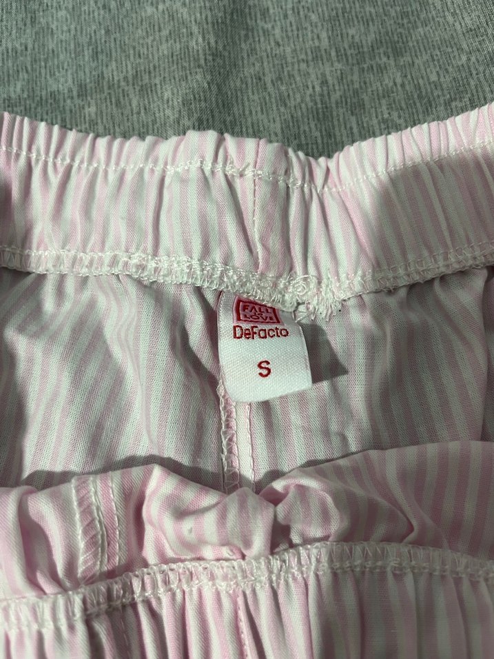 Pembe Pamuklu Rahat Kesim Mini Şort - Görsel 5