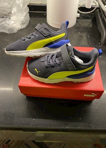 25 Beden Gri Erkek Çocuk Spor Ayakkabı Velcro