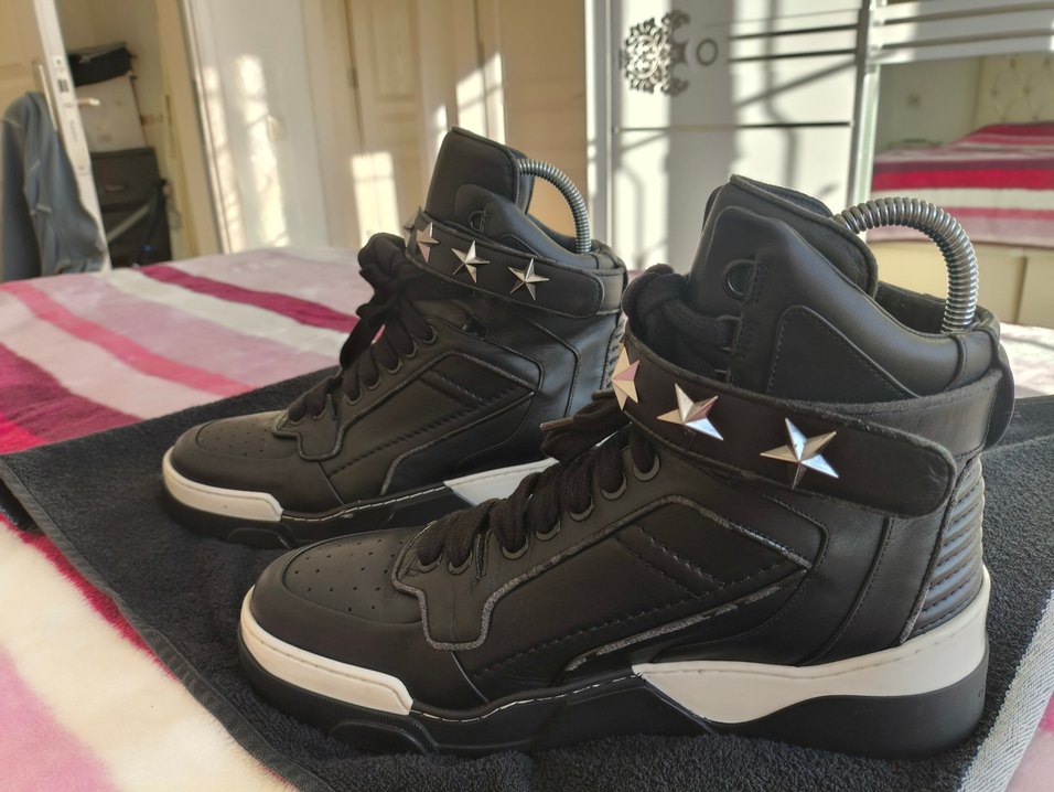 GIVENCHY Siyah Tokalı Erkek Sneaker - Görsel 3