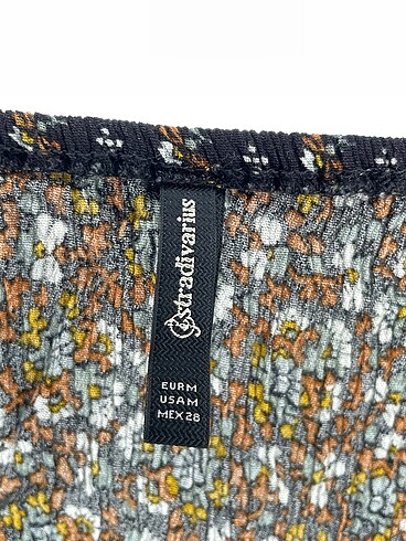m Beden çeşitli Renk Stradivarius Bluz %70 İndirimli.