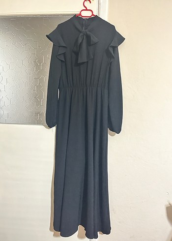 Abiye Uzun Siyah Gotik Elbise, Fırfırlı, Yüksek Yaka