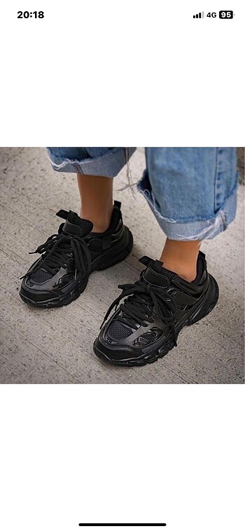Balenciaga spor ayakkabı