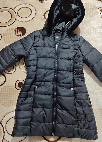 l Beden siyah Renk LC Waikiki Siyah Kapşonlu Şişme Mont