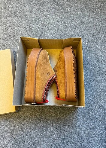 37 Beden kahverengi Renk UGG Tazz Taba