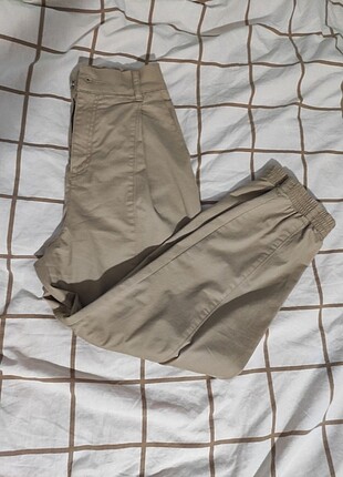 Pull and bear kargo bej pantolon 
