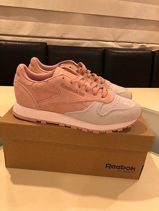 37 Beden ten rengi Renk Reebok spor ayakkabısı