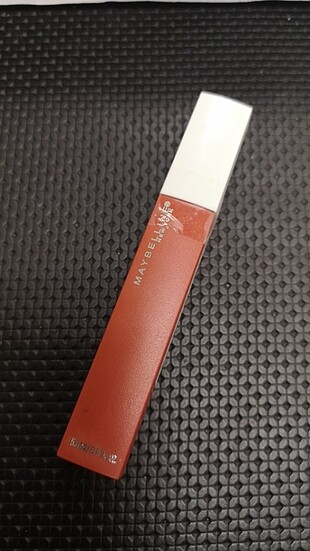 Maybelline New york superstay matte 135
