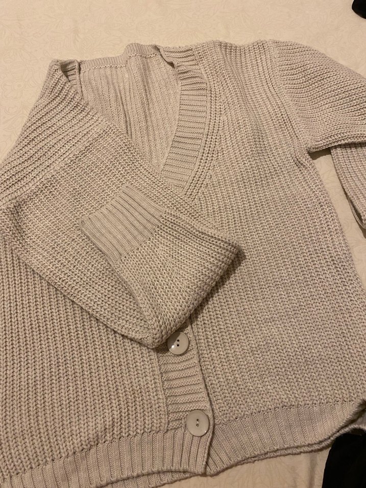 Bej V Yakalı Örgü Kadın Hırka - Görsel 4