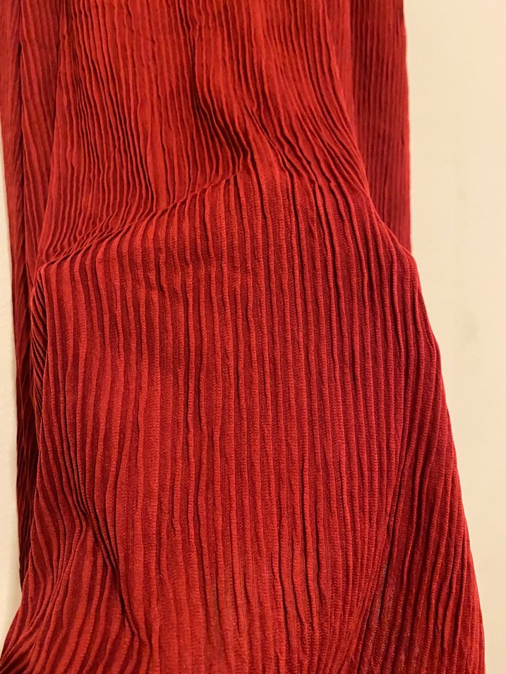 Düz Kırmızı Piliseli Uzun Etek - Görsel 4