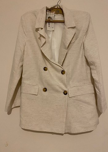 Düğmeli Beyaz Keten Kadın Blazer - Görsel 3