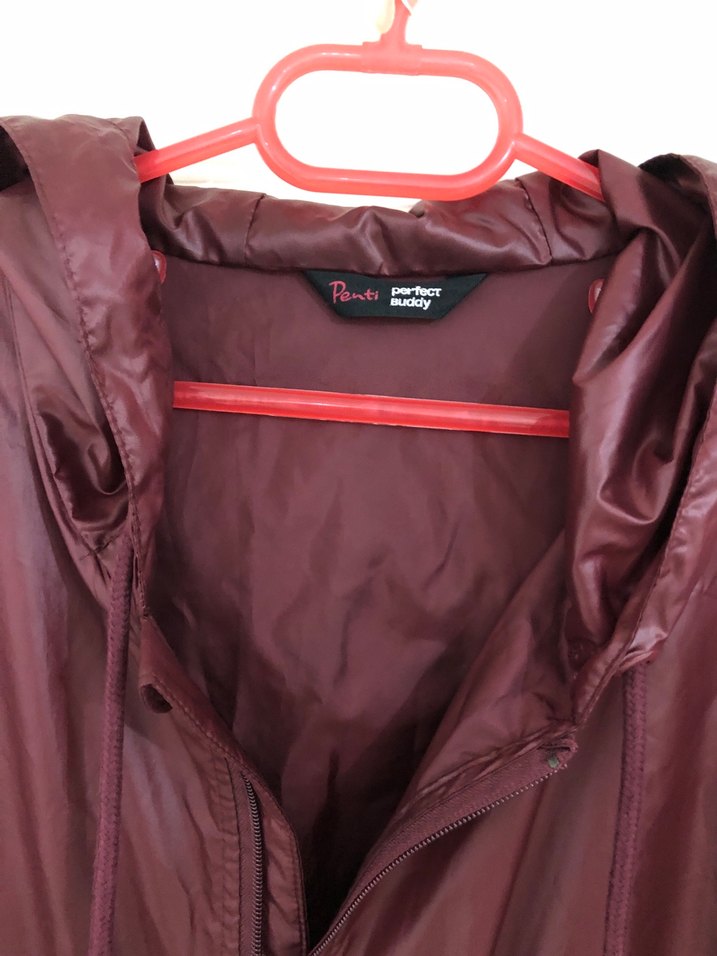 Bordo Parlak Midi Kadın Yağmurluk - Görsel 2