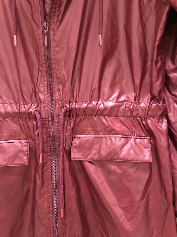 Bordo Parlak Midi Kadın Yağmurluk - Görsel 3