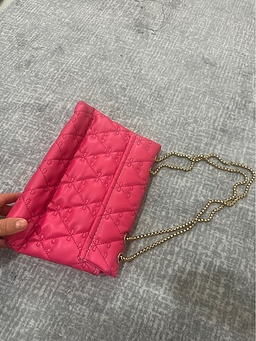 Pembe hiç kullanılmamış kol çantası