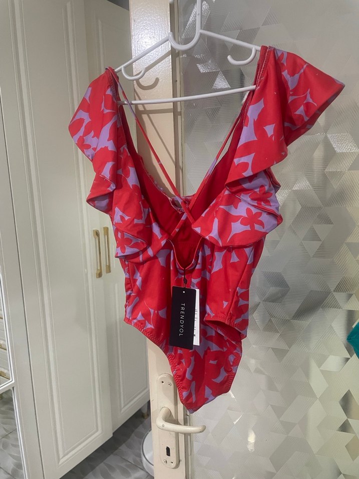 Kırmızı Drapeli Bağlamalı Kadın Mayo - Görsel 3