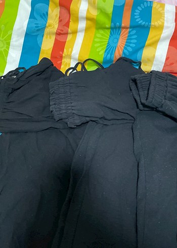 4 lü fiyatı 2 salaş pantolon s beden bir esortman takımı - Görsel 2