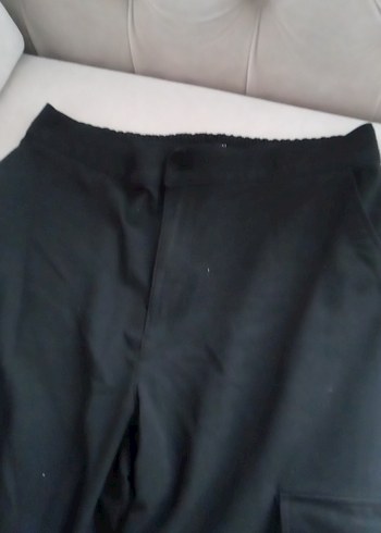 LC Waikiki Siyah Kemerli Rahat Kesim Kadın Pantolon