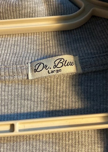 Gri Düğmeli Yakalı Kadın Triko - Görsel 4