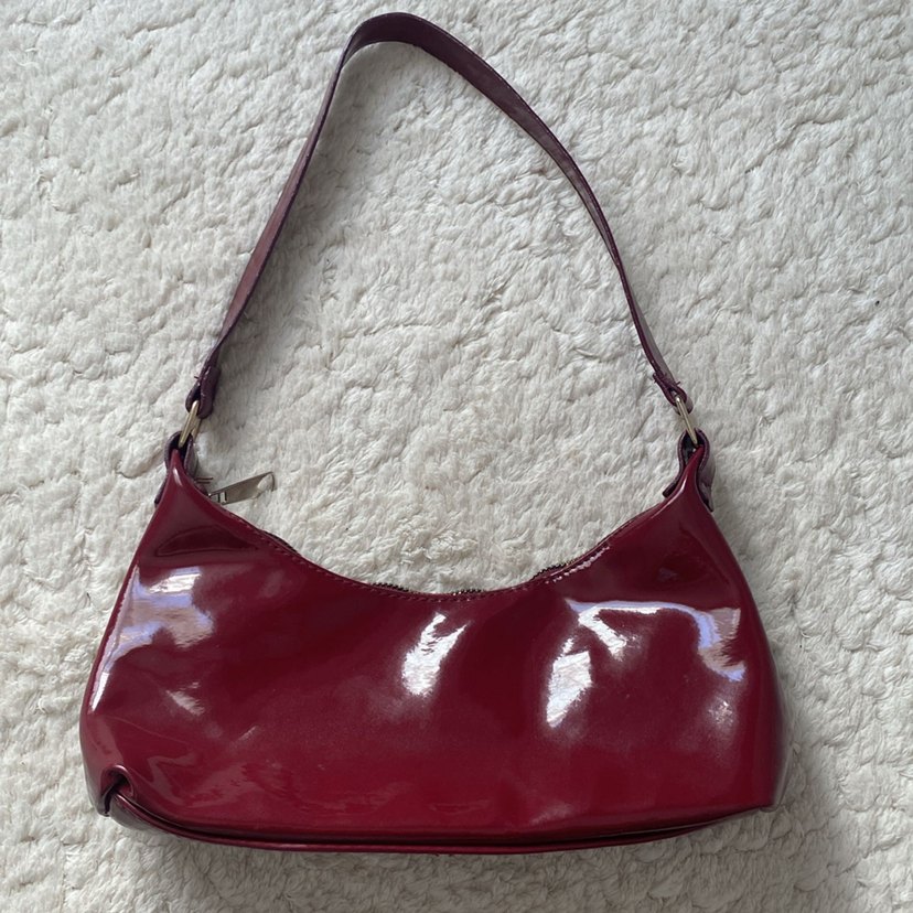 Bordo Parlak Omuz Çantası - Görsel 3