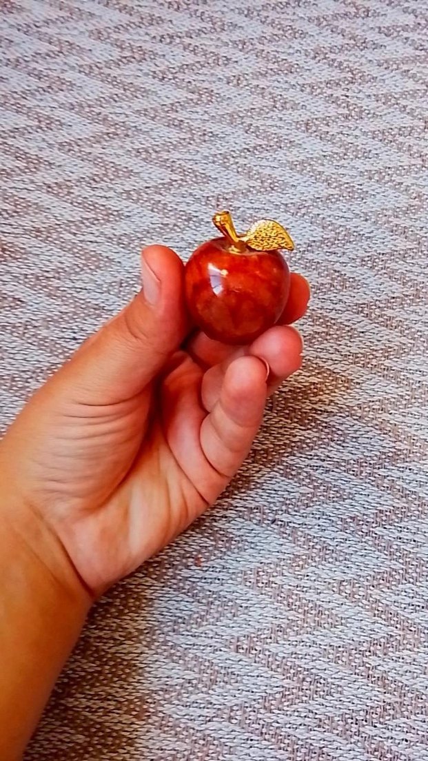 Elma şeklinde güneş taşı - Görsel 4