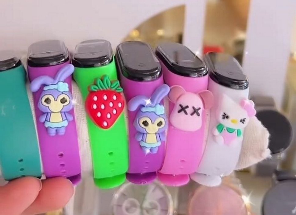 Renkli Karakterli Akıllı Bileklik - Görsel 3