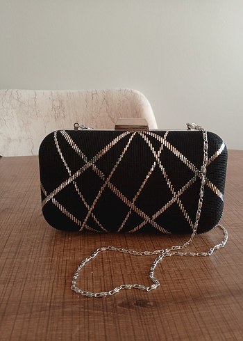 Diger Siyah Yılan Desenli Zincir Detaylı Clutch Çanta