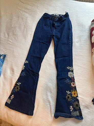 Fahriye Evcen Jean Pantolon