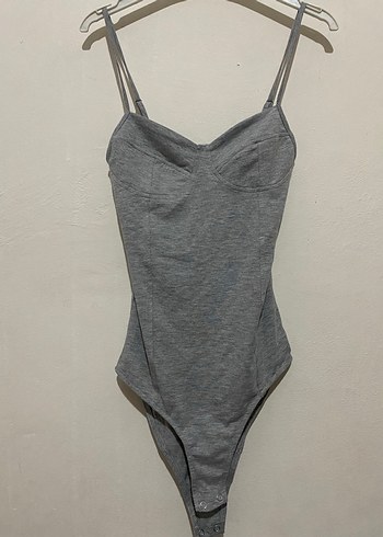 Gri İnce Askılı Sade Kadın çıtçıtlı body