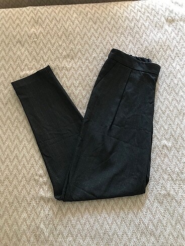 Siyah kumaş pantolon (sim geçişli)