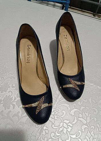 Lacivert stiletto ayakkabı 