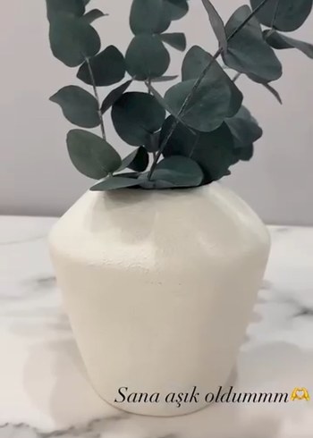 Zara Home Beyaz dokulu Seramik Vazo