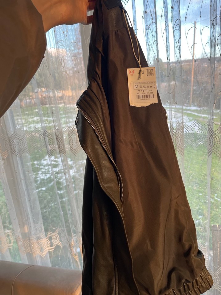 Gri Yüksek Yakalı Deri Ceket - Görsel 4