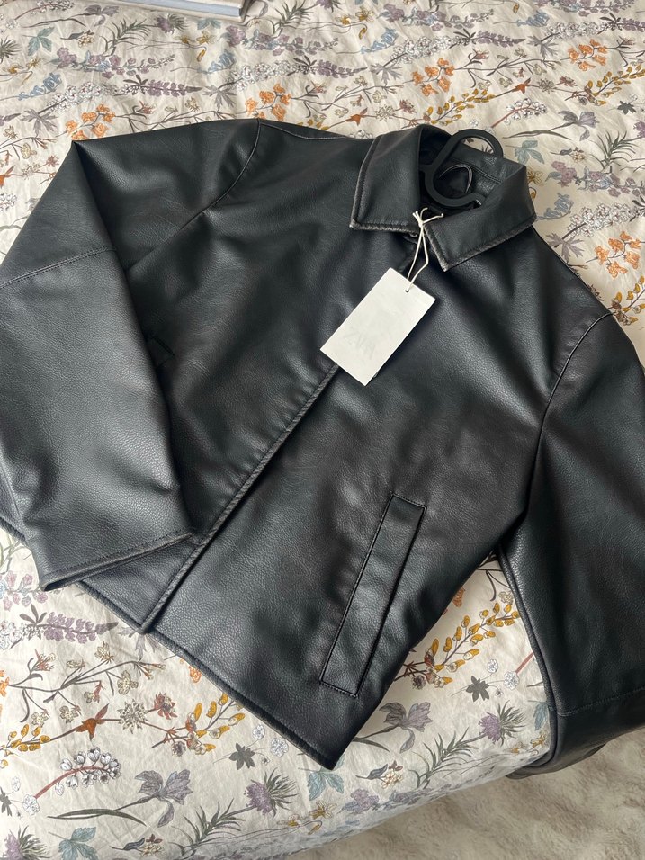 Düğmeli Siyah Deri Kadın Ceket - Görsel 4