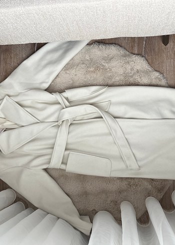 Beyaz Uzun Kadın Kaban - Kürklü, Kuşaklı - Görsel 2