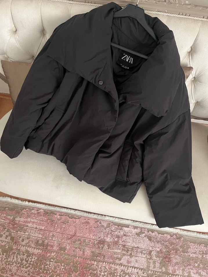 Düğmeli Siyah Kadın Kısa Mont - Görsel 3