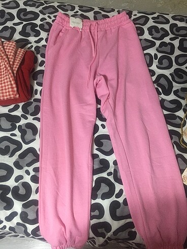 s Beden pembe Renk pembe lastikli paça eşofman