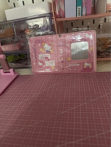 Hasarsız açılmamış kullanılmamış hello kittyli binder ????????