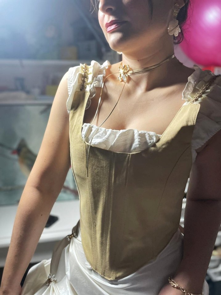 Bej Büstiyer - Görsel 2