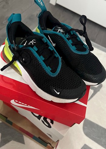 Erkek Çocuk Siyah Çok Renkli Bağcıklı Spor Ayakkabı