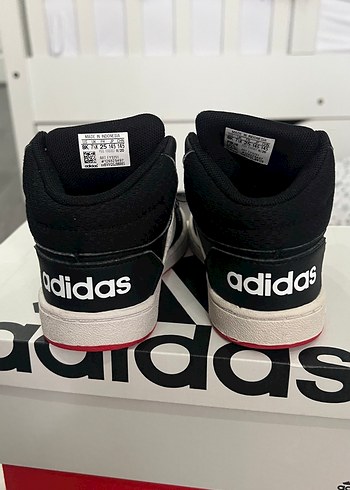 25 Beden siyah Renk Adidas Siyah Erkek Çocuk Spor Ayakkabı