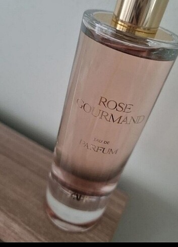 Zara Rose Gourmand 