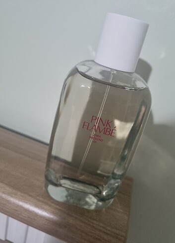 Beden Zara Pink Flambe