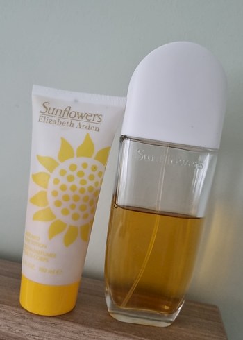 Elizabeth Arden Sunflowers