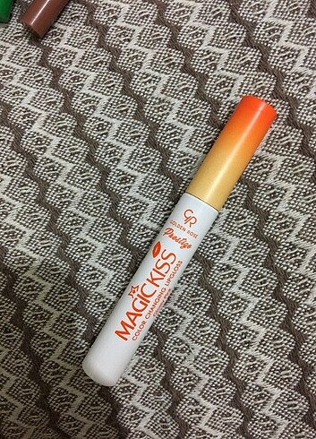 Golden Rose magic ruj