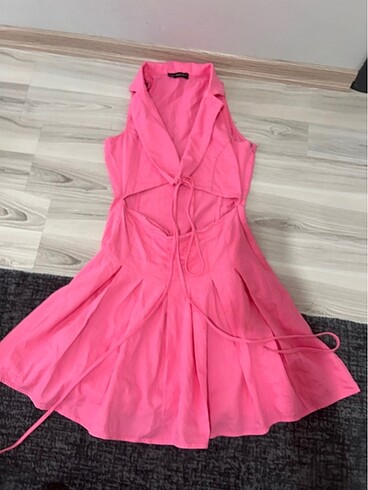 Quzu Pembe elbise
