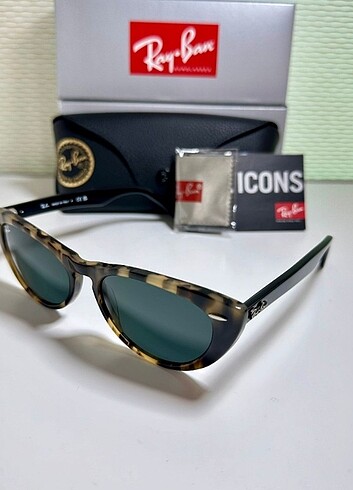 Ray-Ban 4314 Nina 54?18