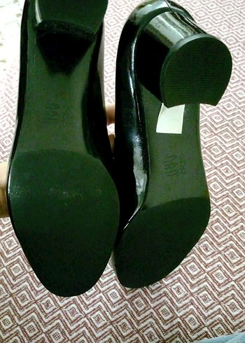 Siyah Tokalı Modern Klasik Topuklu Ayakkabı - Görsel 3