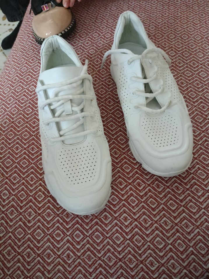 Beyaz Bağcıklı Kadın Spor Ayakkabısı deri - Görsel 4