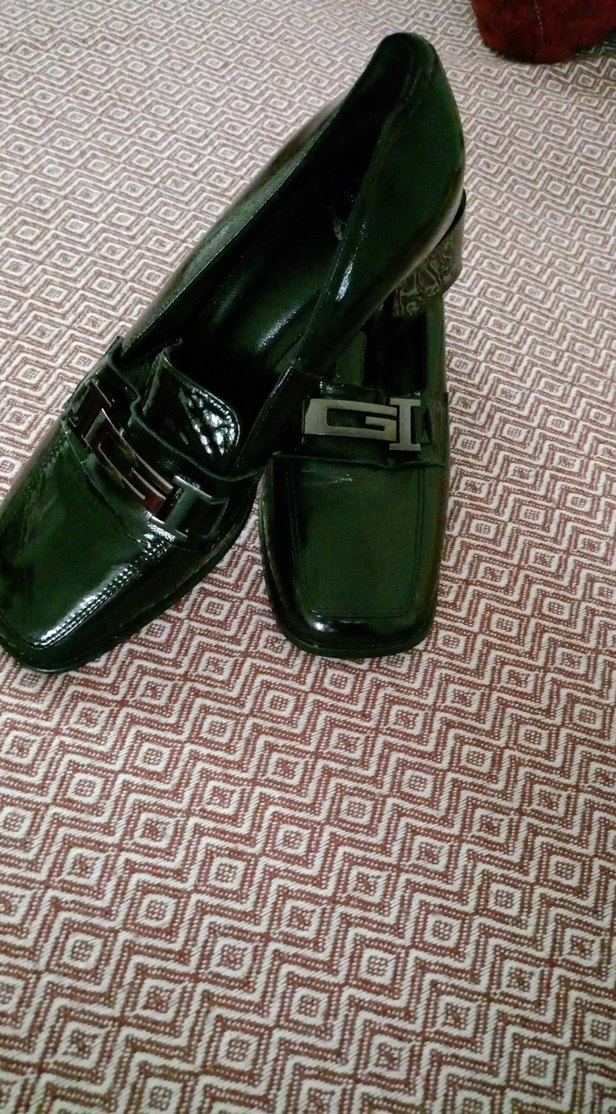 Siyah Parlak Yılan Desenli Tokalı Klasik Kadın Ayakkabı, deri - Görsel 2