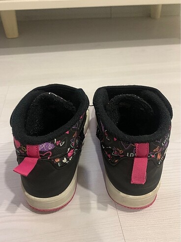 LCW çocuk bot - Görsel 2